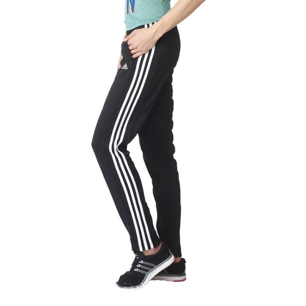 🏡MOVING SALE🏡Adidas track pants.